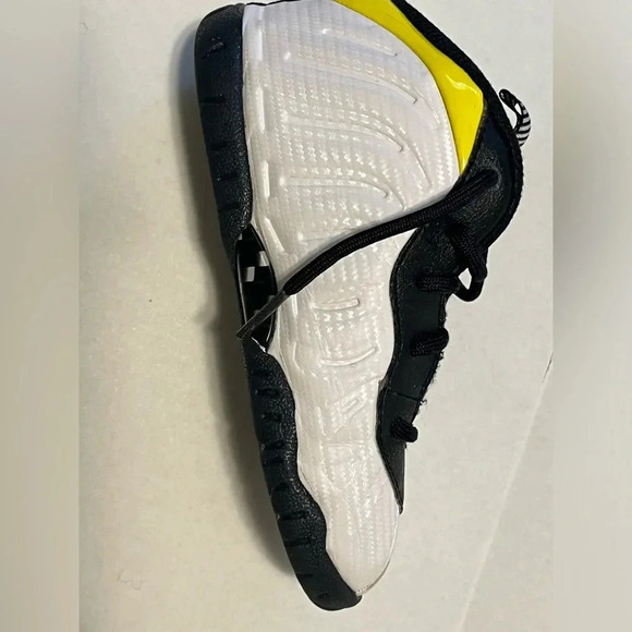Nike Little Posite Foamposite kids tennis shoes size 10C yellow trim black white - Picture 8 of 15